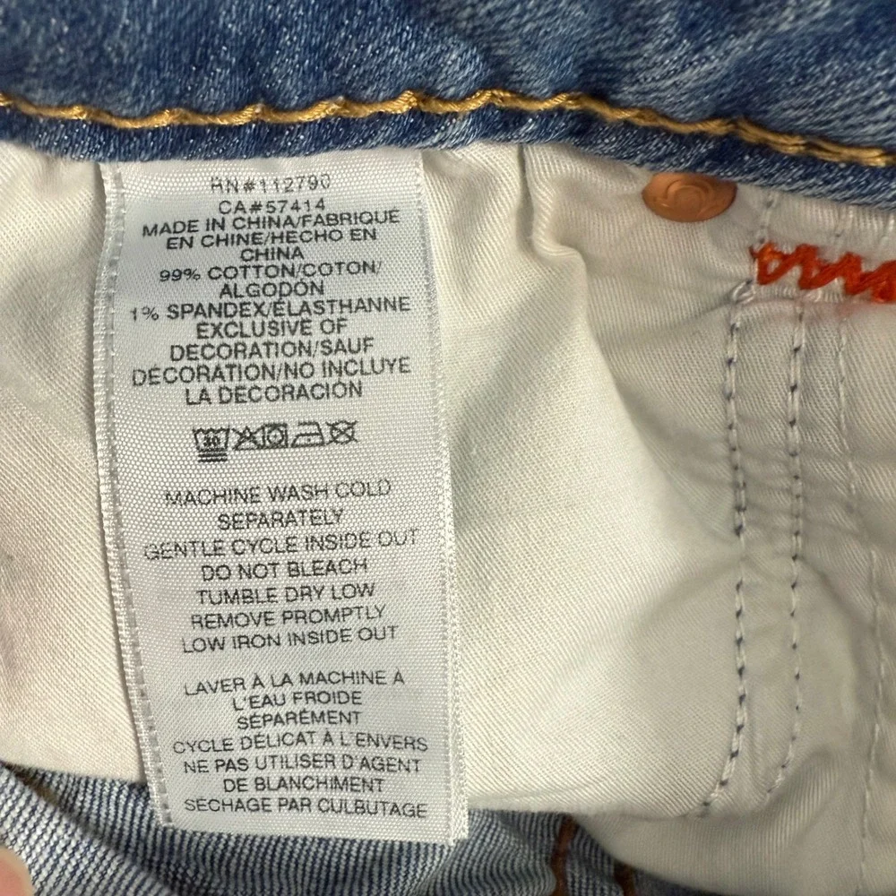 True Religion Sadie Mini Skirt Distressed Frayed Denim Medium Wash Size 25 - Picture 3 of 5